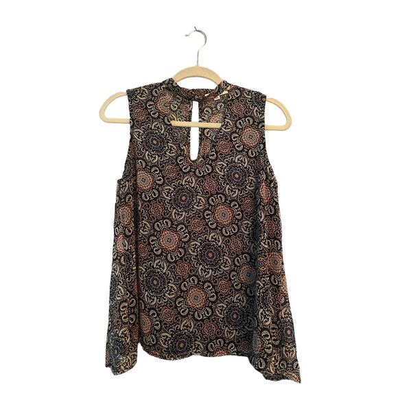 BB Dakota Sleeveless Blouse Womans Medium Geometric Print Lightweight Flowy - Picture 3 of 8